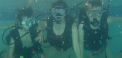 Teambuilding Matador - potápanie v bazéne hotela Impozant